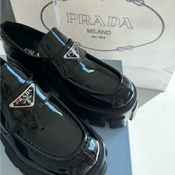 NIB Prada Monolith Patent Leather Loafers 38 Silver Enamel Prada Logo - Picture 5 of 11
